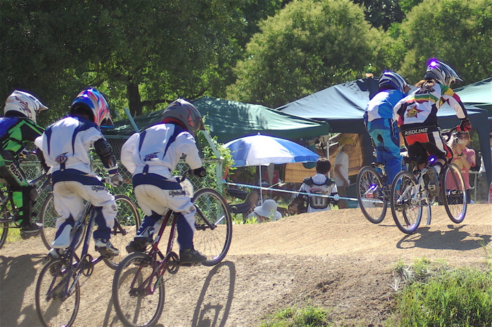 2008レーサーオブレースVOL10 :BMX決勝トーナメント３回戦目Bクラス順位決定戦_b0065730_14272863.jpg