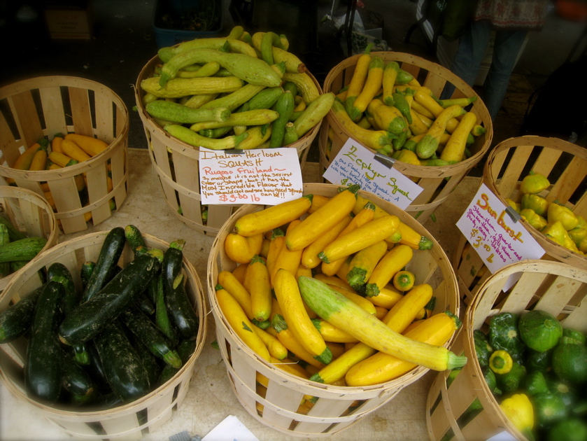 新鮮野菜であふれるファーマーズマーケット_c0120817_13552723.jpg