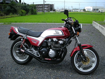 Cb750fがやって来た ヒノデカニ工房長の おきらく日記