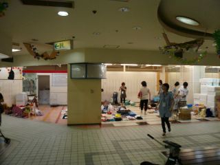 アピア3「ぶるどっぐらんど」でフリマ_b0054727_1504186.jpg