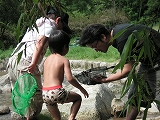 近所で水遊び&遠出_b0078006_9373645.jpg