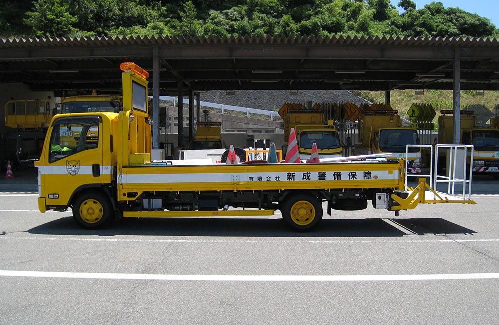 New資材車デビュー!_c0165425_16405471.jpg