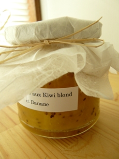 confiture aux Kiwi blond et Banane    ゴールドキウイ・バナナのジャム_e0074251_710267.jpg