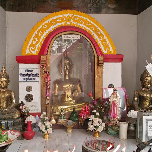 #173 ワット・プラ・タート・チョーム・トーン(วัดพระธาตุจอมทอง) ~パヤオ~_c0039685_18502897.jpg