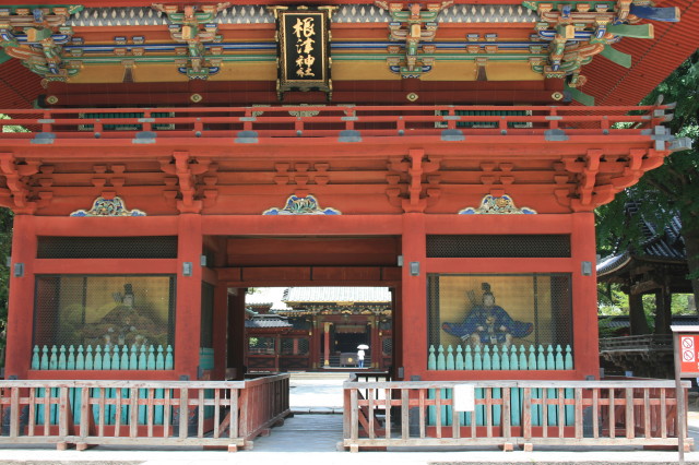 根津神社をお散歩_b0152234_9242570.jpg