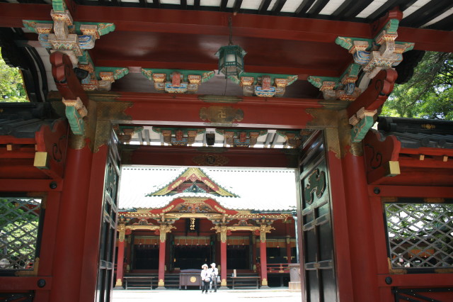 根津神社をお散歩_b0152234_9245359.jpg