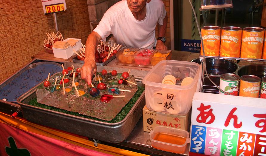 お祭りに必需品　　　　　　　上福岡七夕祭り　その３_a0107574_23383945.jpg