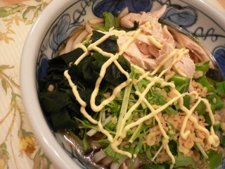 冷やしサラダうどん_c0164603_15495163.jpg