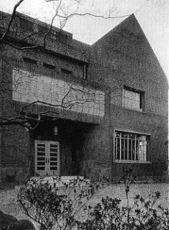 建築家・関根要太郎設計作品〔その３、昭和初期編〕_f0142606_19101915.jpg