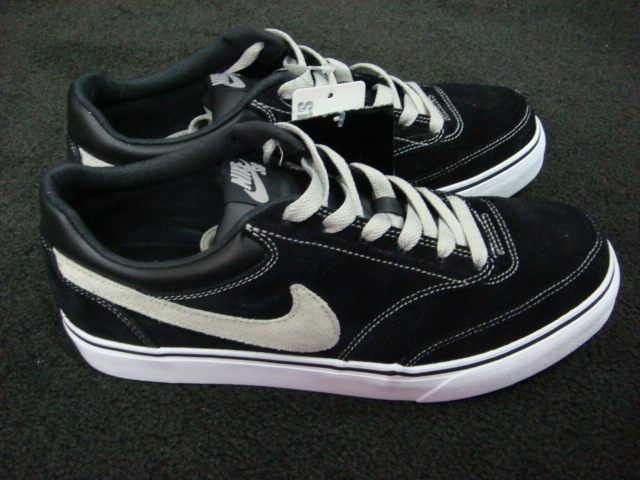 『NIKE SB』 入荷!!_a0106202_19435670.jpg