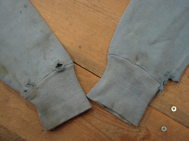 ジップパーカー。_d0121303_1253632.jpg