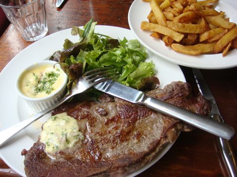 カフェ・デ・ミュゼ Cafe des Musees_c0108595_2205272.jpg