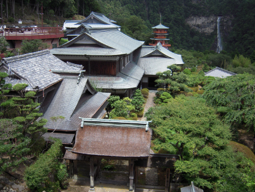 紀伊半島くるりん旅　Ｐａｒｔ1 (西国33所　第一番札所　那智山　青岸渡寺)_d0017632_10333668.jpg