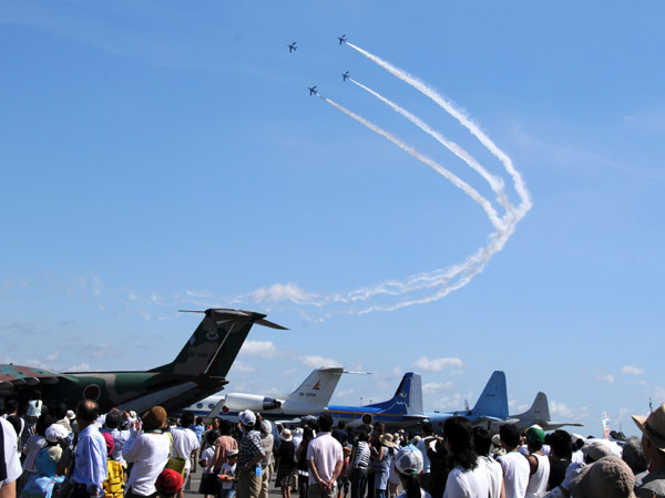 航空際-2　ブルーインパルス_f0173195_22544219.jpg