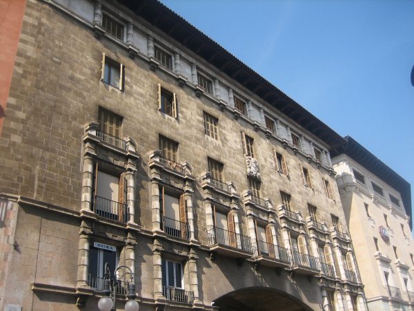 Mallorcaの思い出 18 パルマ 2_b0064411_6321545.jpg