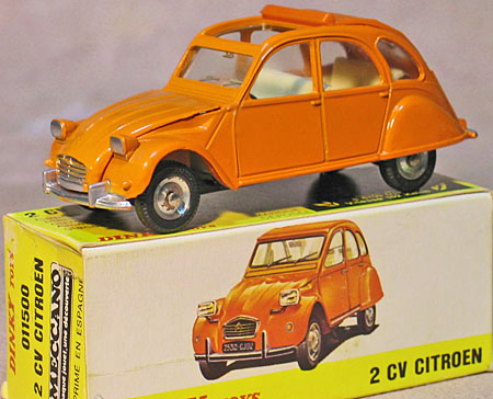 [ my DINKY TOYS Collection (41). A History of 2CV by TOYS:(2)]_c0019483_23534045.jpg