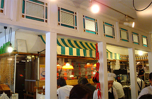 美味!黒酢ラーメン_c0137404_1103264.jpg