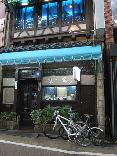 e0136745_1413912.jpg