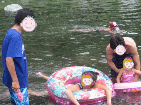 川遊び～♪_a0037322_1329496.gif