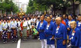 深川八幡祭　（８月１７日・祭を支える人々）_a0023315_1923823.jpg