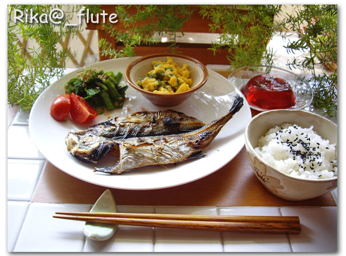 鯵の干物の朝ごはんワンプレート_c0103827_1053259.jpg