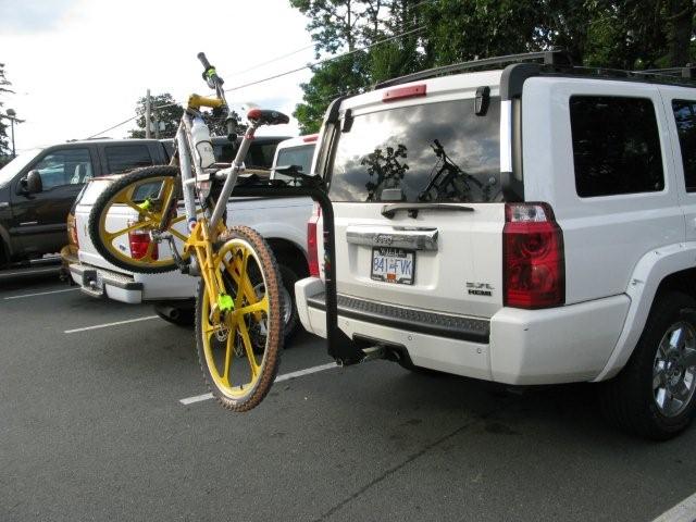 Car and bike_c0157558_6445783.jpg