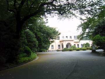 目黒庭園美術館内のカフェ_b0132442_19104860.jpg