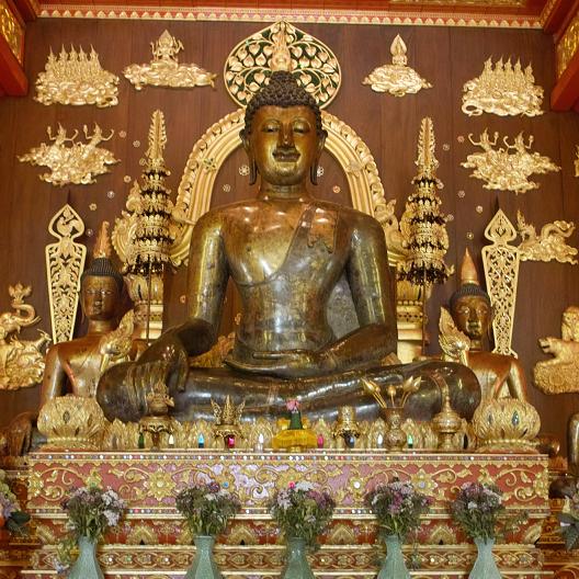 #191 ワット・プラ・ケーオ(วัดพระแก้ว) ~チェンライ~_c0039685_18322378.jpg