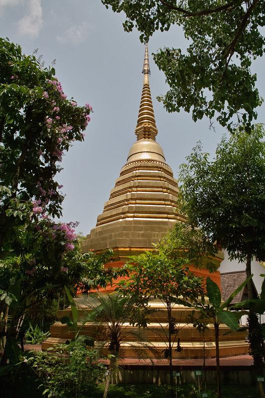 #191 ワット・プラ・ケーオ(วัดพระแก้ว) ~チェンライ~_c0039685_18325557.jpg