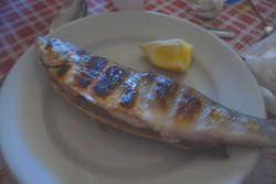 イタリアで焼き魚_f0106597_1272967.jpg