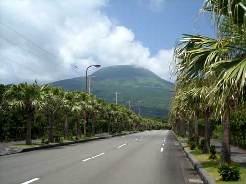 夏の風景　1　（八丈富士色々）_e0097770_1840355.jpg