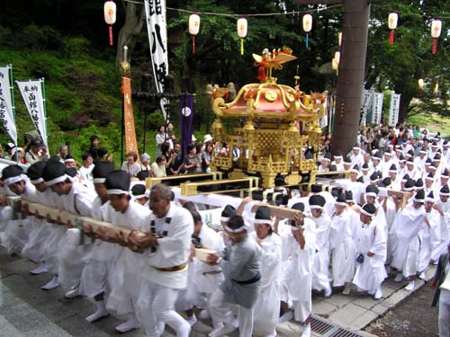 函館八幡宮神輿渡御_f0092382_1324764.jpg