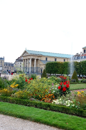 お城の庭を散歩　@  St.Germain-en-Laye_f0095128_21575520.jpg