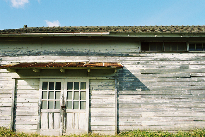 wooden house_b0049843_8384949.jpg