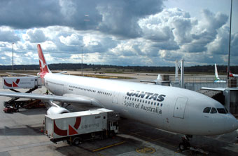 久しぶりのQantas・カンタス！その搭乗記／JP08_02_a0030752_2222945.jpg