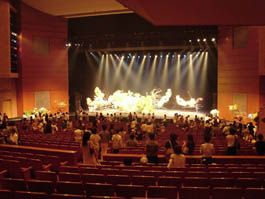 2008.07.19 草月家元生け花ライブ_c0165824_20313751.jpg