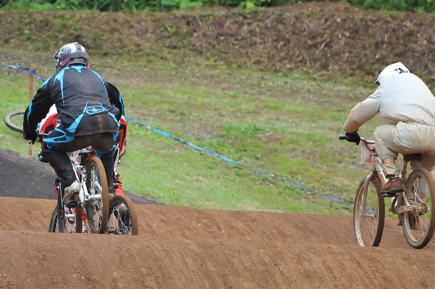 2008JBMXF東日本BMX選手権IN金谷山VOL9:CR30-39、40、Ｇ５−８クラス決勝_b0065730_22151640.jpg