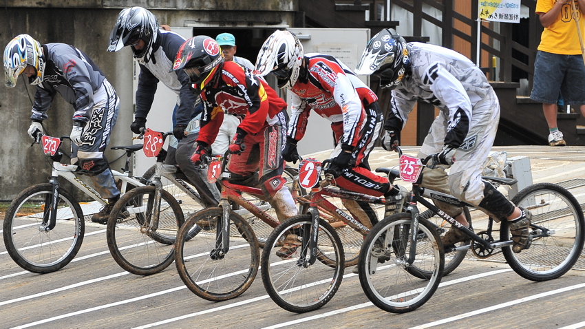 2008JBMXF東日本BMX選手権IN金谷山VOL9:CR30-39、40、Ｇ５−８クラス決勝_b0065730_22204426.jpg