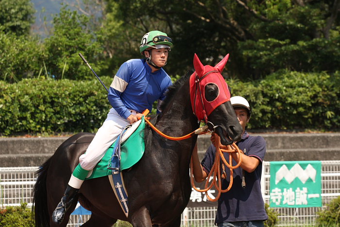 2008年8月24日(日) 高知競馬 1R_a0077663_18403345.jpg