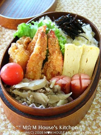 夏休みも終わり・・・・・エビフライ☆今日のお弁当♪_c0139375_1735277.jpg