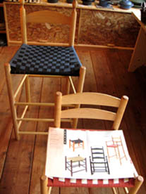 シンプルイズベスト シェーカー家具_b0153663_1820444.jpg