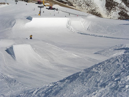 snowpark_c0151965_1652505.jpg