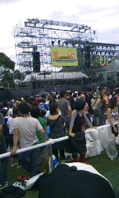 e0040312_16512.jpg