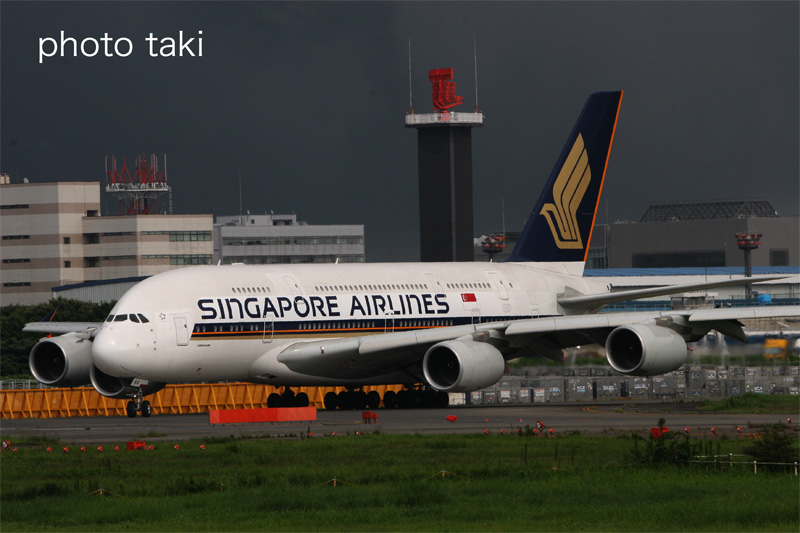 成田空港　飛行機_b0100118_21532874.jpg