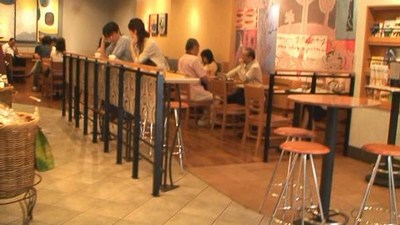 スターバックスコーヒー・堺筋本町日生ビル店、仁義無きカフェ戦争_d0083265_2337919.jpg