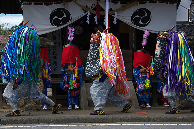 日高市諏訪神社の獅子舞_b0010915_2040088.jpg