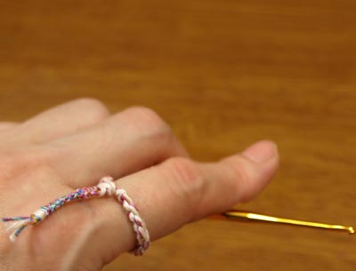 ☆切り端の編み糸で指輪あそび☆_c0092953_2183630.jpg