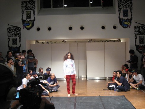 東京輪行旅行日記　その６ \"Opening Night Party\"_f0170779_13182767.jpg