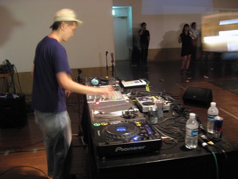 東京輪行旅行日記　その６ \"Opening Night Party\"_f0170779_13192725.jpg