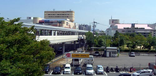 アルパークの動く歩道_e0005690_2374122.jpg